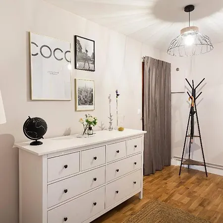 Apartament 75006 ! *